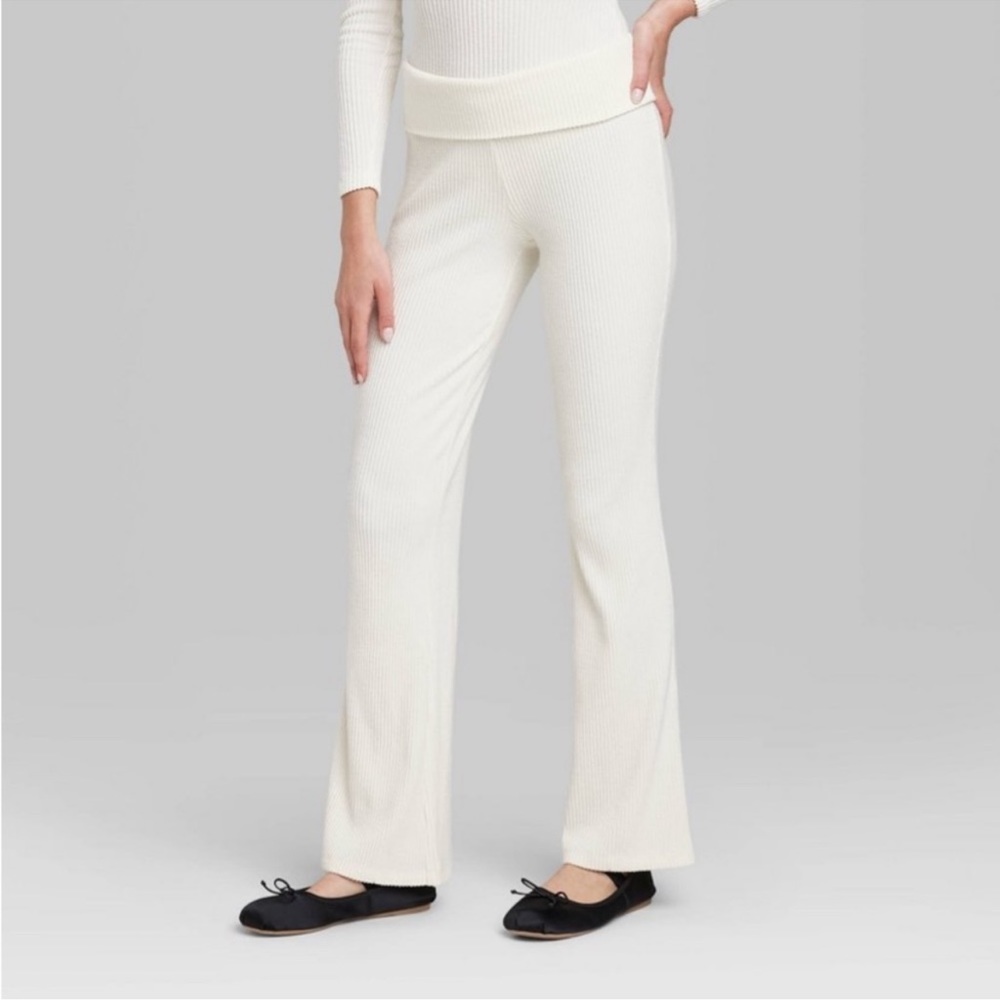 Ribbed knit flare pants